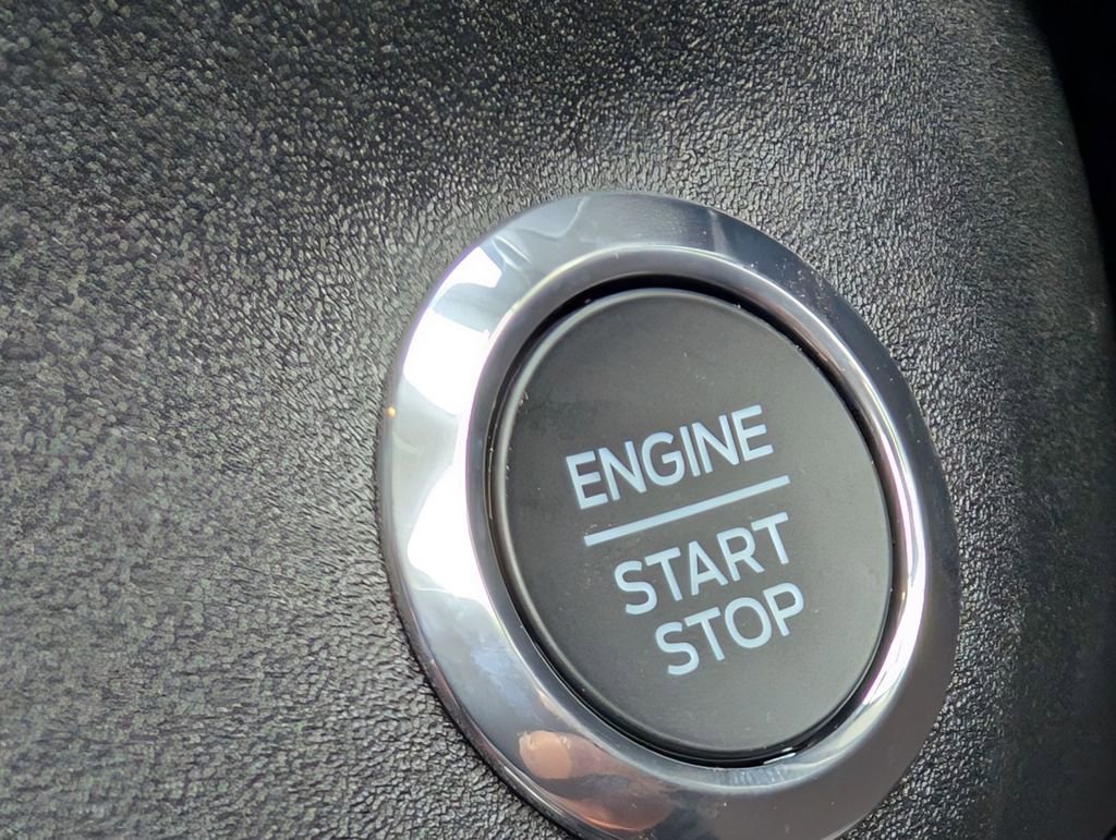 New 2026 Ford Transit 250 148 Medium Roof w/ Load Area Protection Package image 24