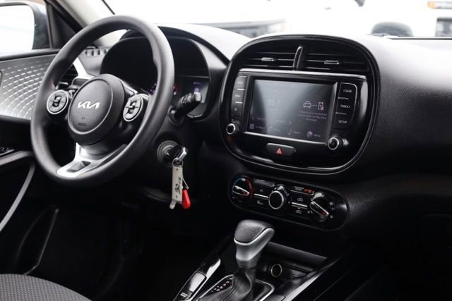 Used 2022 Kia Soul LX image 33