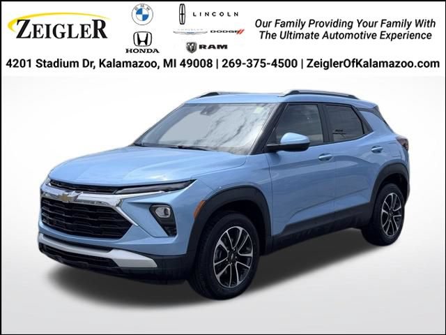 Used 2025 Chevrolet TrailBlazer LT AWD/4WD image 1
