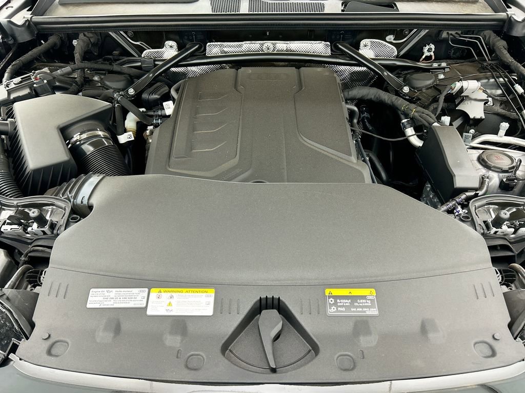 Used 2025 Audi Q5 Premium Plus w/ Premium Plus image 29