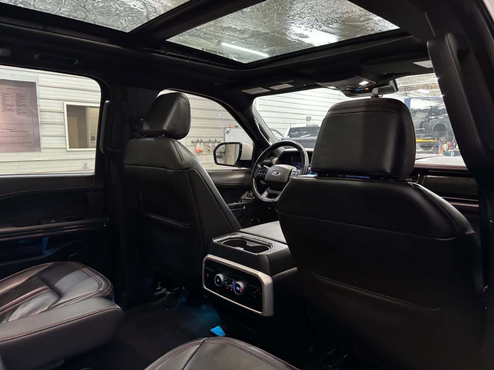 Used 2022 Ford Expedition Max Limited AWD/4WD image 33