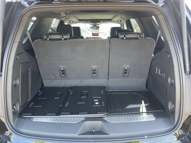 New 2026 Chevrolet Tahoe Premier w/ Sun And Tow Package AWD/4WD image 25