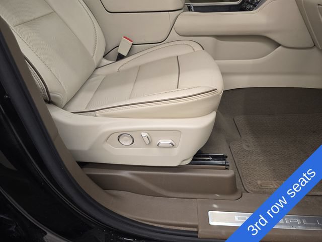 Used 2022 GMC Yukon XL Denali w/ Denali Ultimate Package AWD/4WD image 10