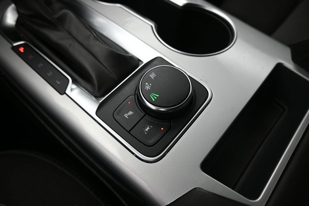 Used 2024 Chevrolet Blazer LT w/ Convenience Package FWD image 9