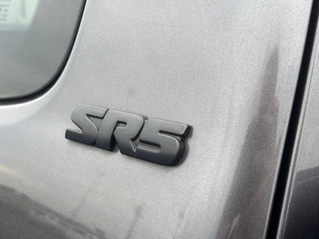 Used 2021 Toyota Tacoma SR5 w/ SR5 Appearance Package (SM) AWD/4WD image 31