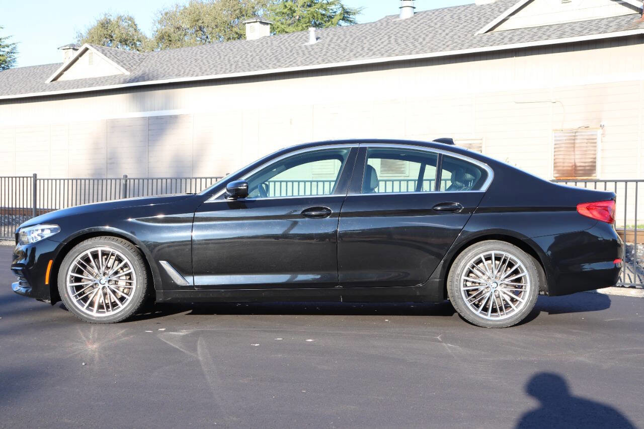 Used 2019 BMW 530i w/ Convenience Package image 5