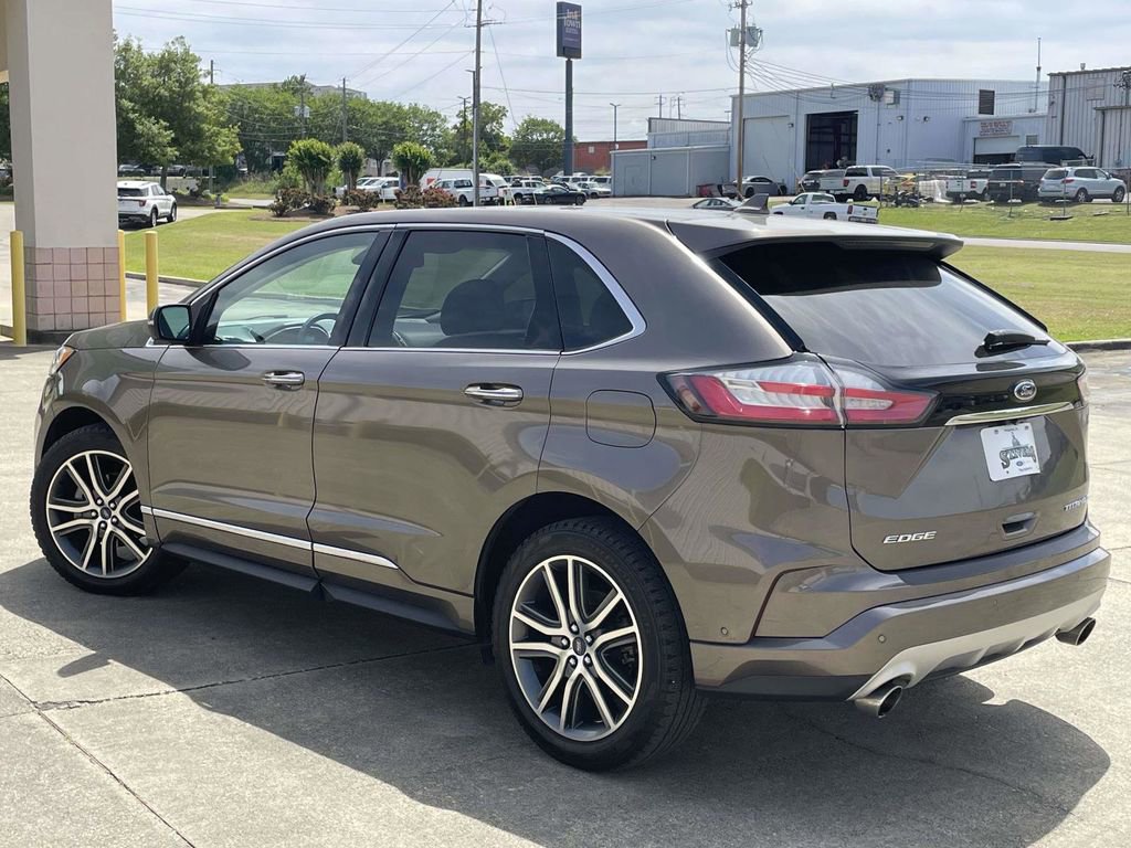 Certified 2019 Ford Edge Titanium w/ Equipment Group 301A image 5
