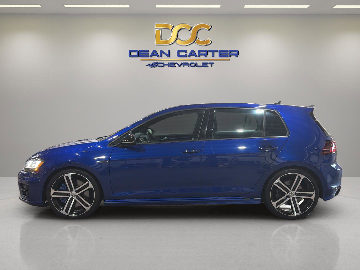 Used 2016 Volkswagen Golf R 4-Door AWD/4WD image 2