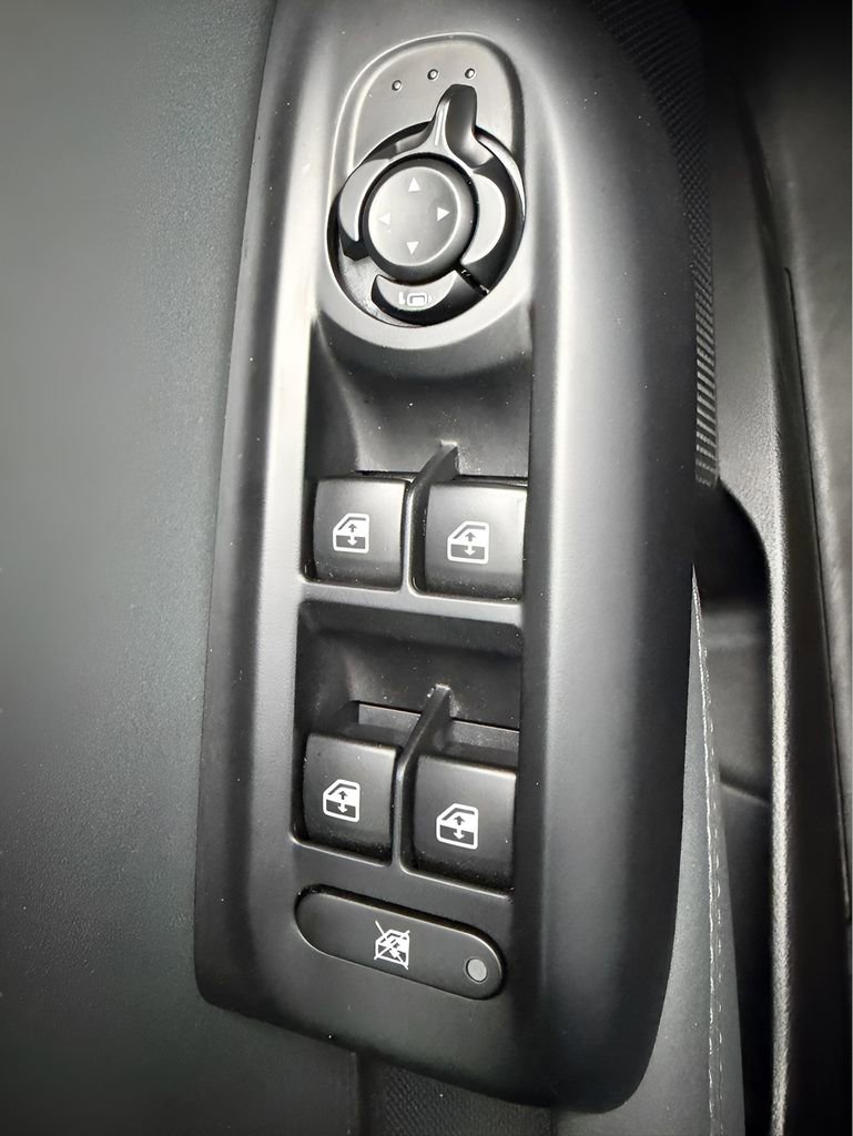 Used 2024 Alfa Romeo Tonale Ti image 17