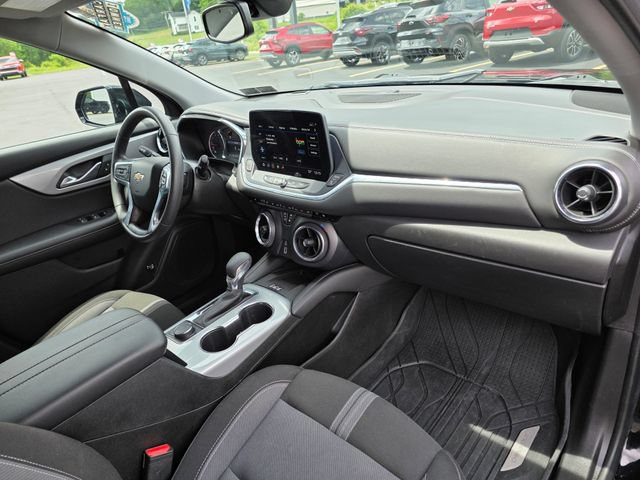 Used 2023 Chevrolet Blazer LT w/ Convenience Package AWD/4WD image 24