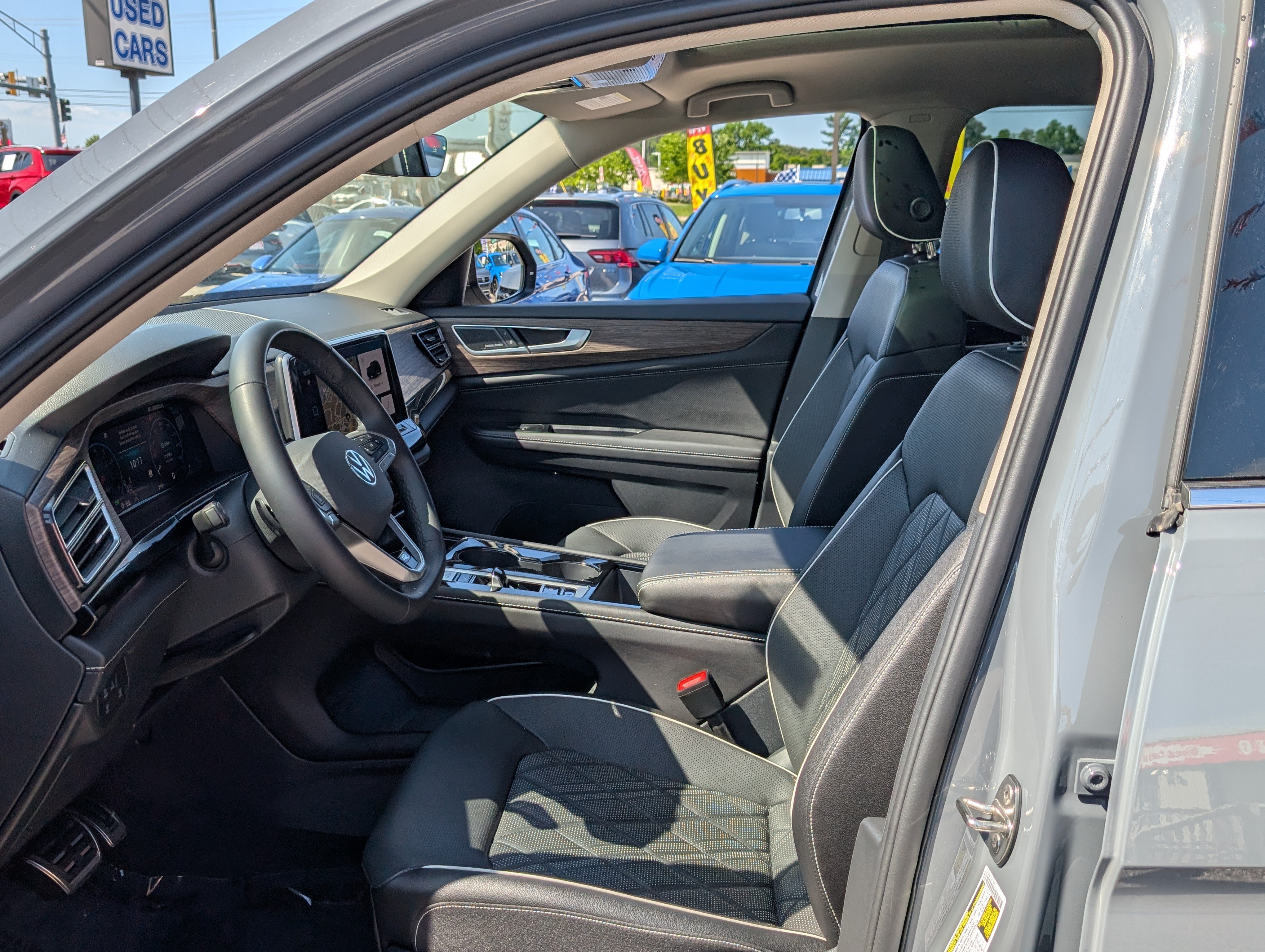 Used 2026 Volkswagen Atlas SEL Premium R-Line AWD/4WD image 19
