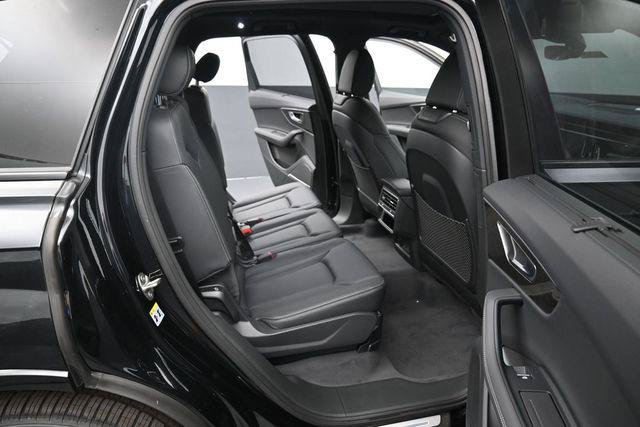 New 2026 Audi Q7 3.0T Prestige AWD/4WD image 13