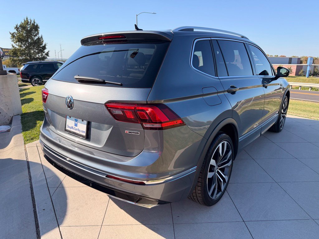Used 2020 Volkswagen Tiguan SEL Premium R-Line w/ 3rd Row Seat Package AWD/4WD image 9