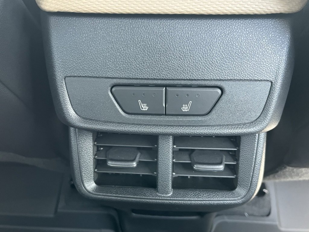 New 2026 Chevrolet Equinox ACTIV w/ Convenience Package III image 20