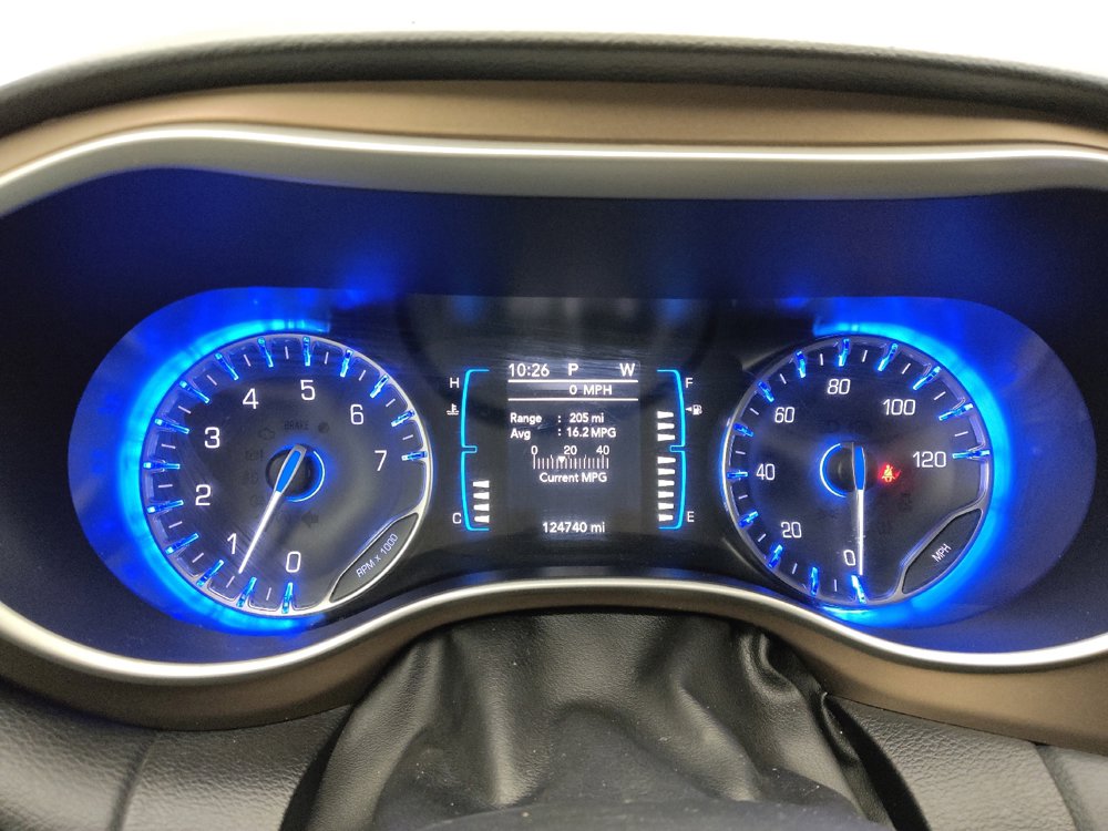 Used 2017 Chrysler Pacifica Touring-L FWD image 23