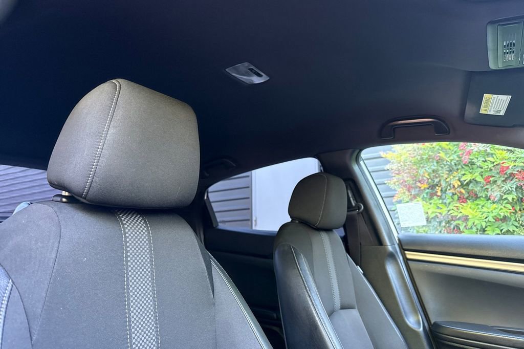 Used 2020 Honda Civic Sport image 17