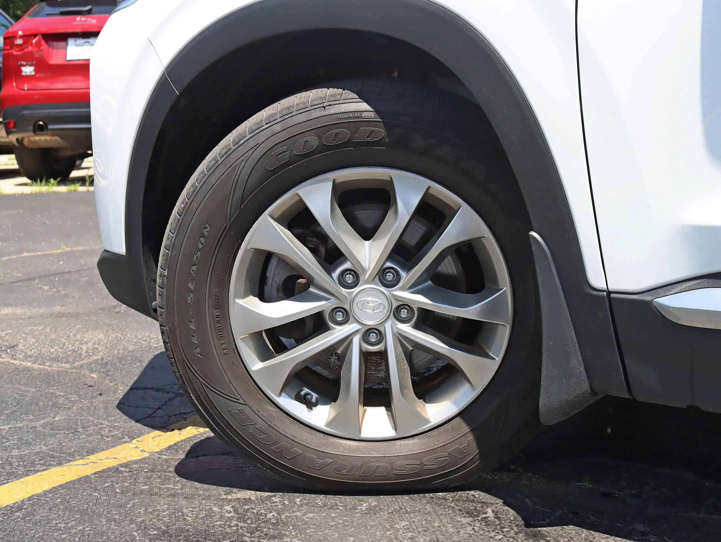 Used 2020 Hyundai Santa Fe SEL AWD/4WD image 15
