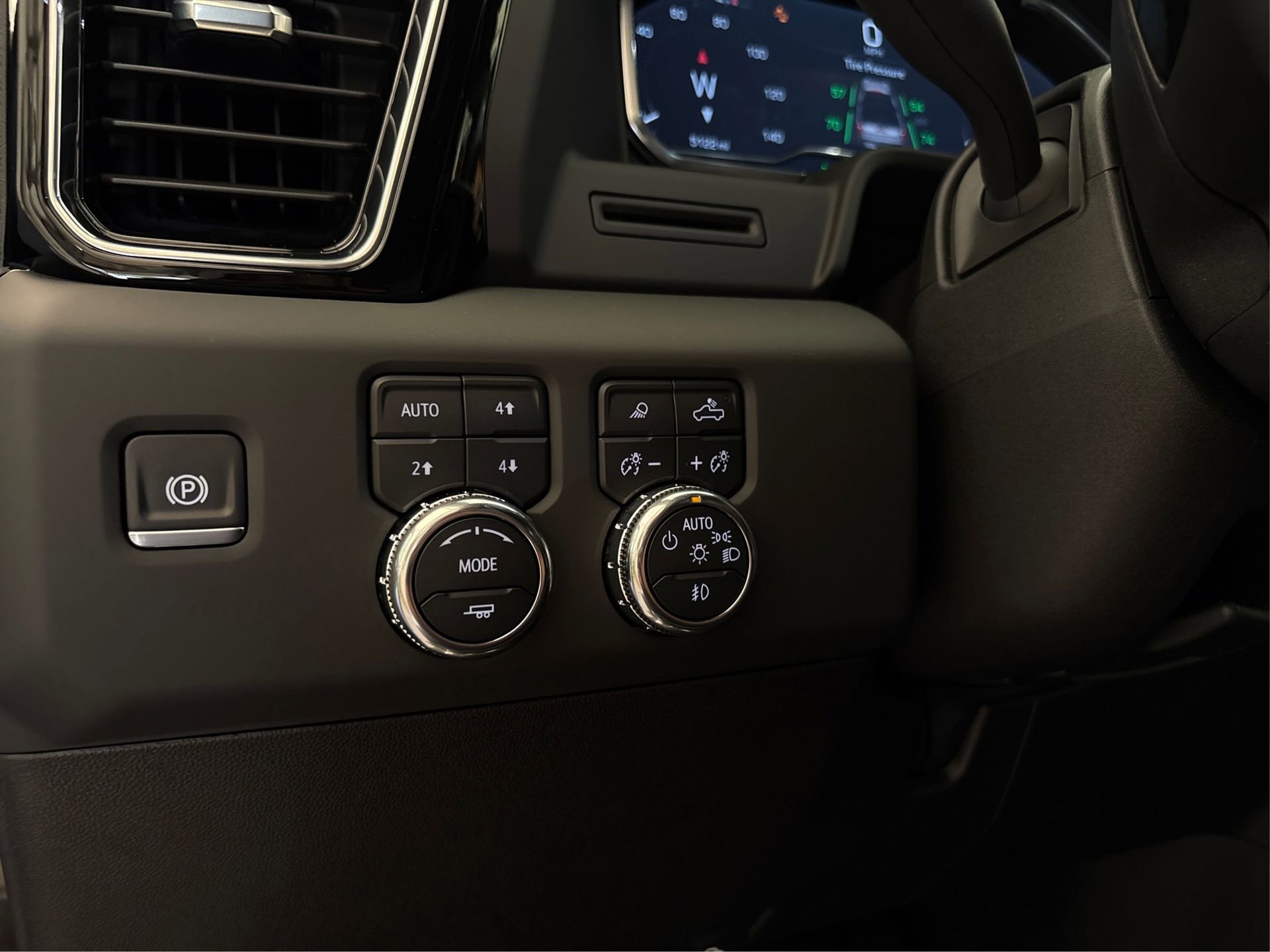 Used 2025 GMC Sierra 3500 Denali image 20