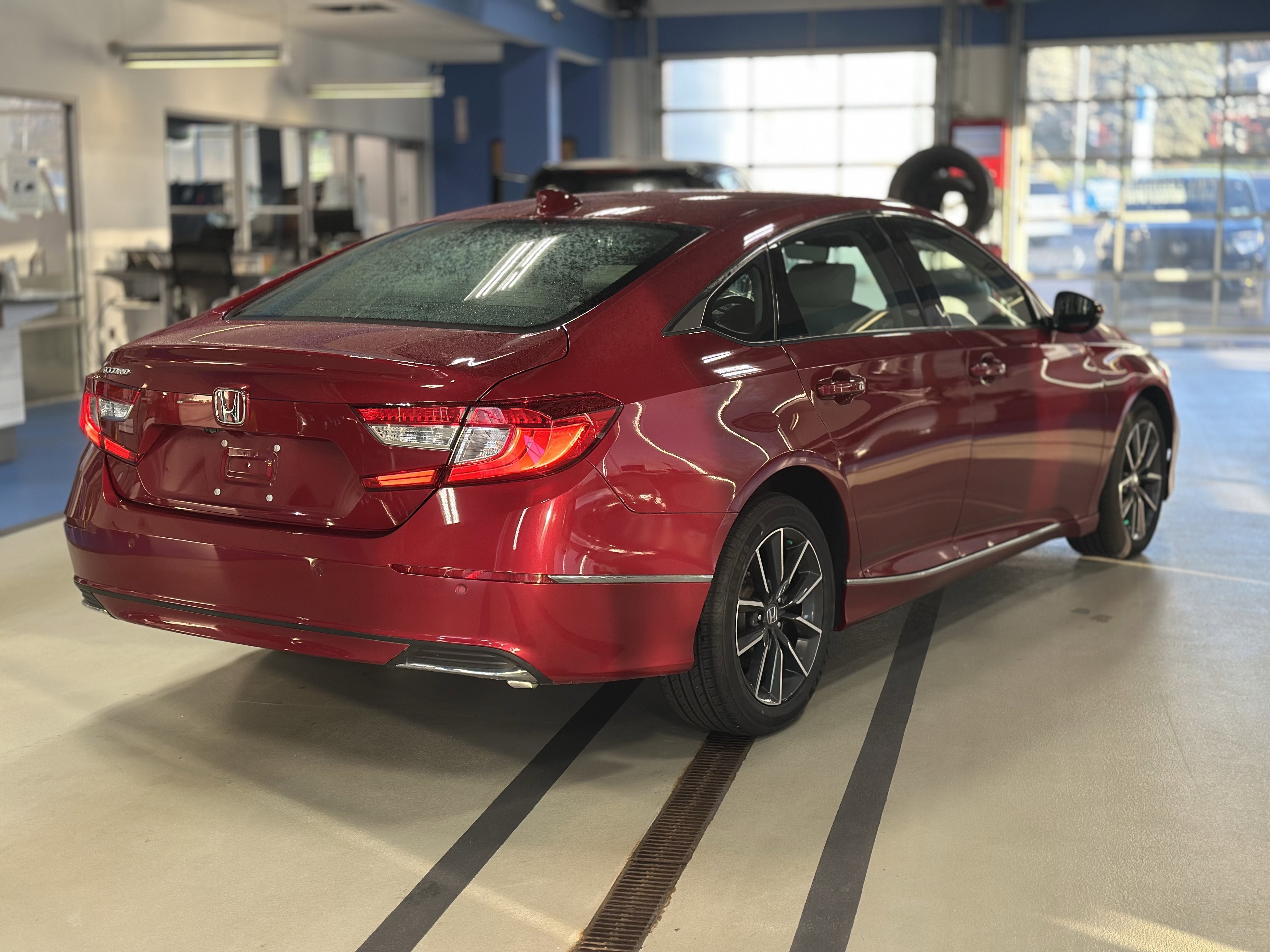 Used 2021 Honda Accord EX-L image 5