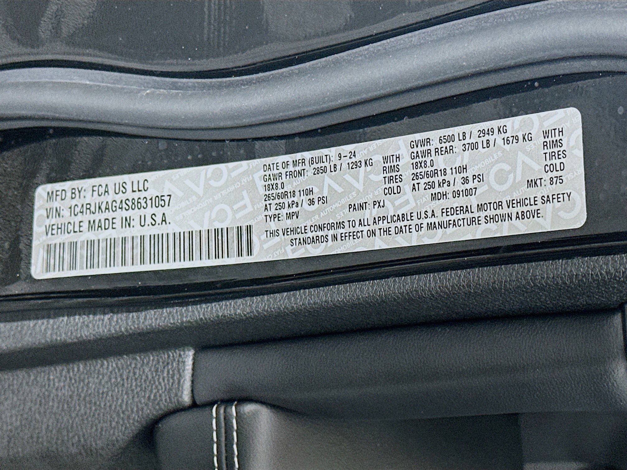 Used 2025 Jeep Grand Cherokee L Laredo image 12