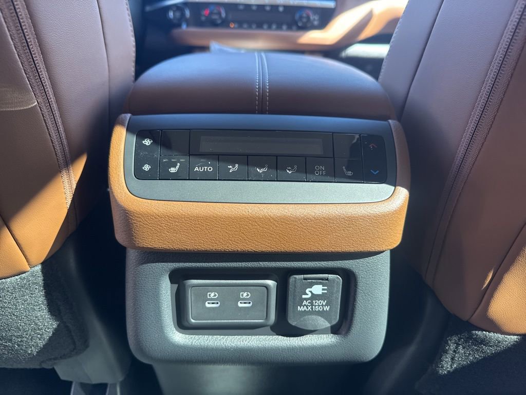 New 2026 Nissan Pathfinder Platinum w/ Cargo Package image 25