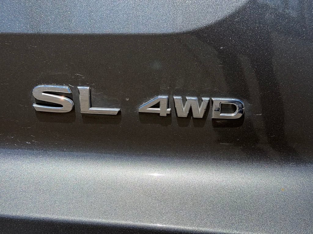 Used 2025 Nissan Pathfinder SL AWD/4WD image 8