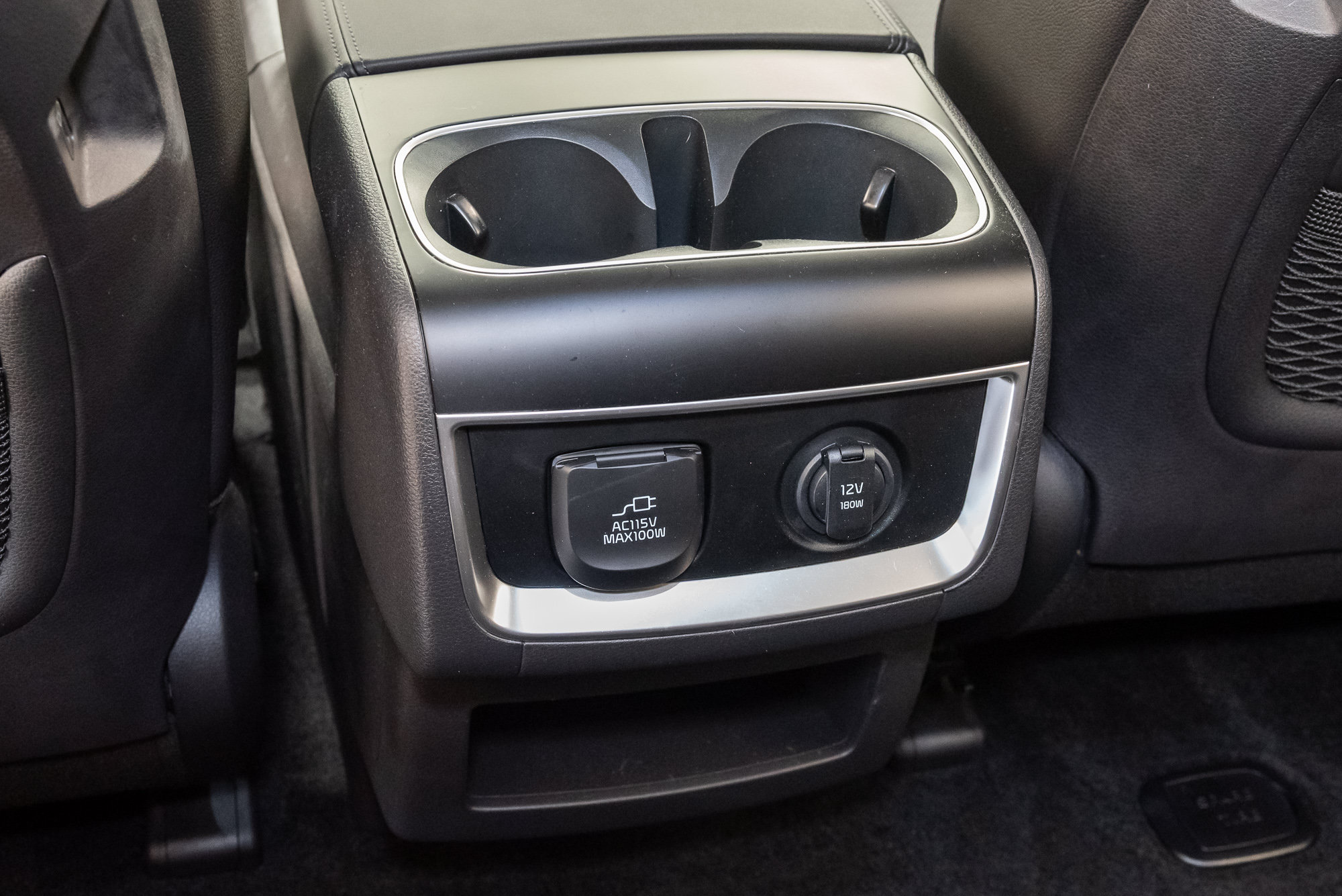 Used 2026 Kia Carnival SX Prestige FWD image 32