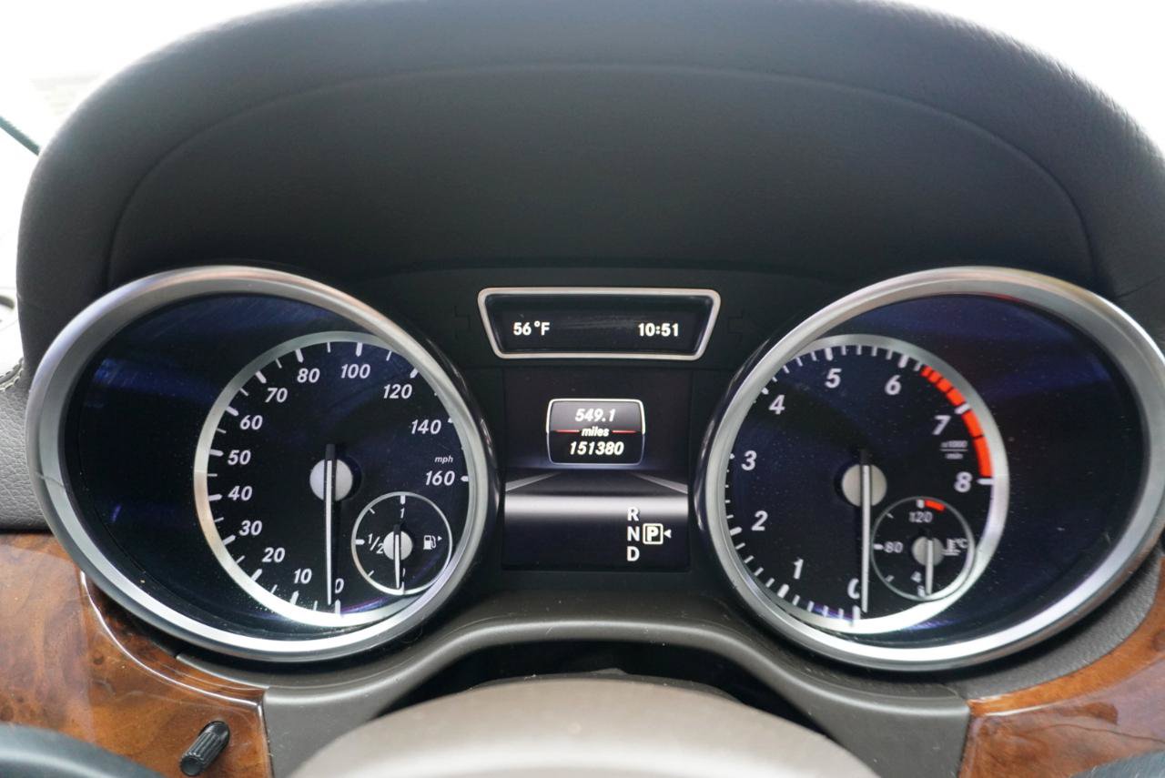 Used 2013 Mercedes-Benz GL 550 4MATIC image 31