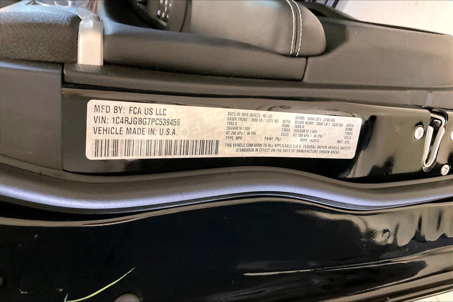 Used 2023 Jeep Grand Cherokee Limited RWD image 31