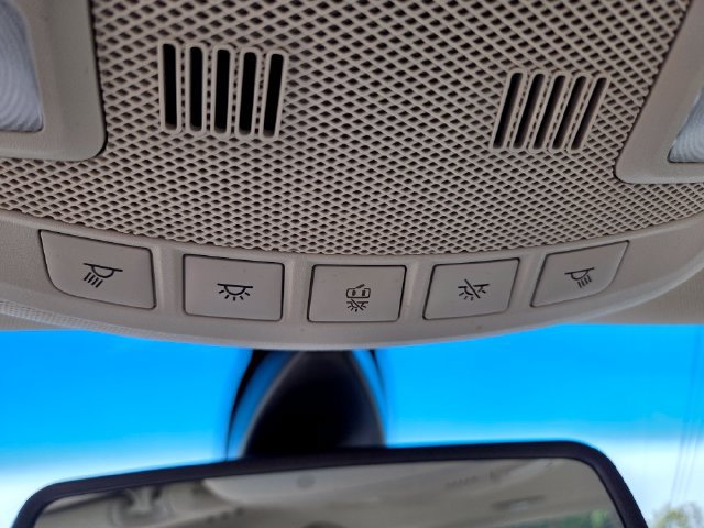 Used 2017 Lincoln MKZ Select w/ Select Plus Package AWD/4WD image 34