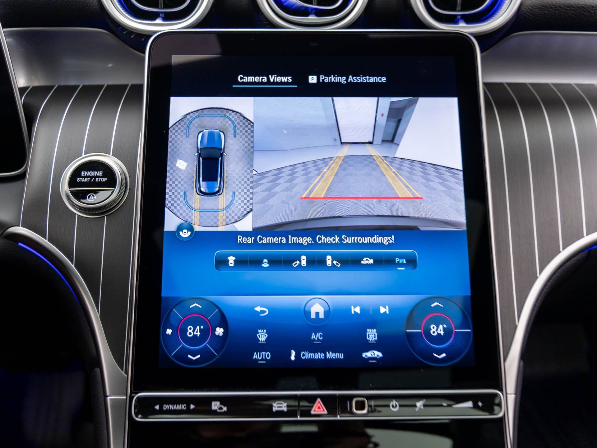 Used 2025 Mercedes-Benz GLC 300 4MATIC image 29