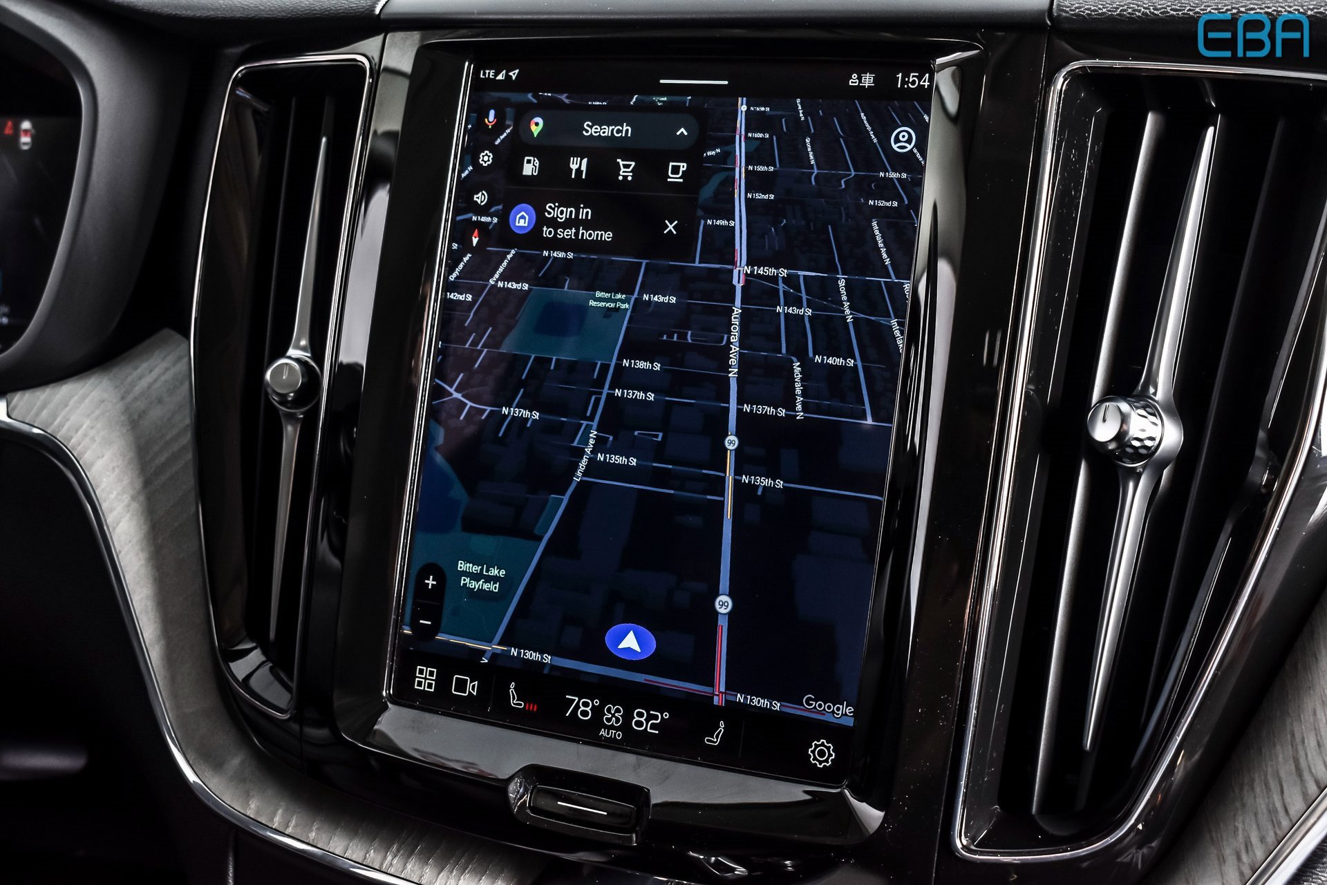 Used 2025 Volvo XC60 B5 Plus image 26