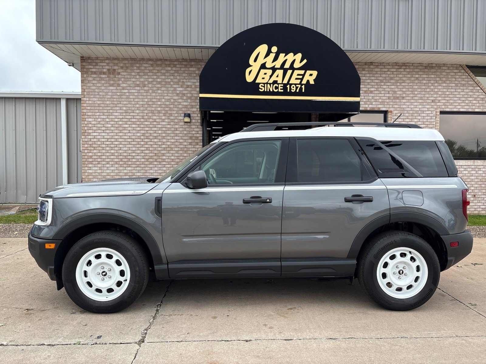 New 2025 Ford Bronco Sport Heritage w/ Convenience Package image 2