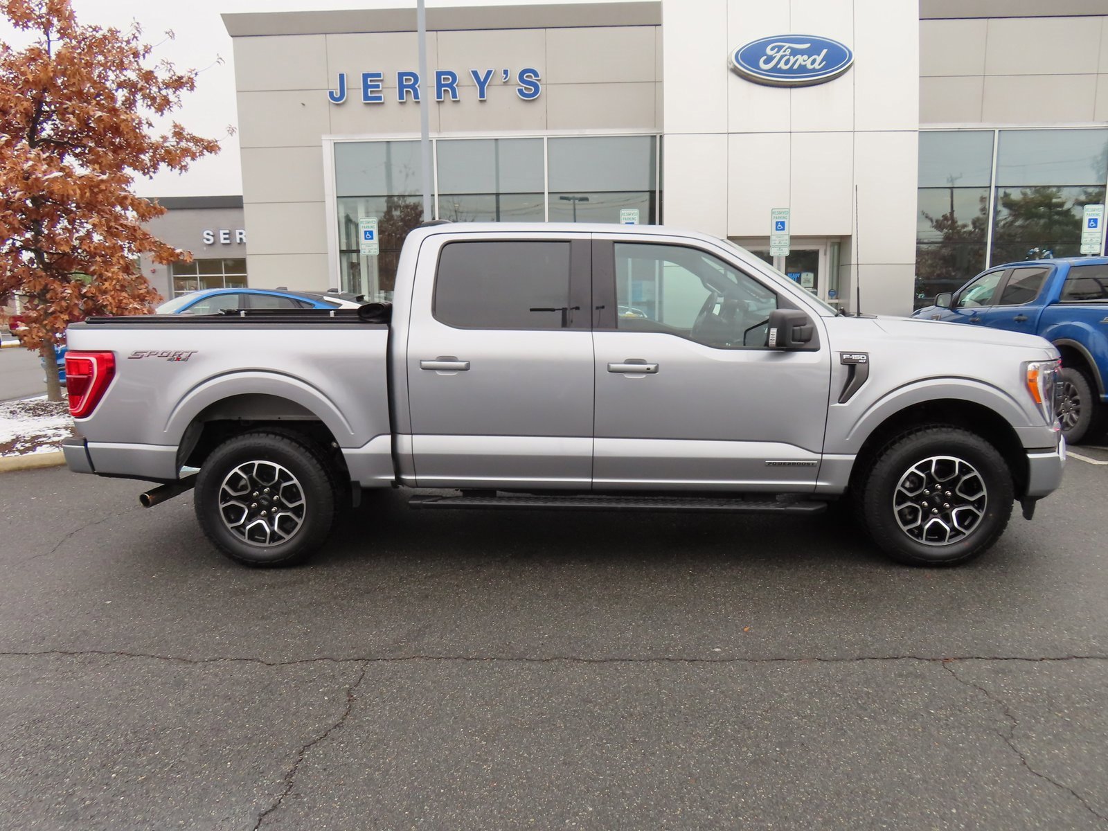 Used 2023 Ford F150 XLT w/ Equipment Group 302A High image 4