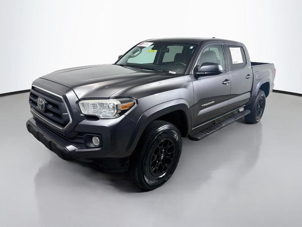 Certified 2021 Toyota Tacoma SR5 AWD/4WD image 3