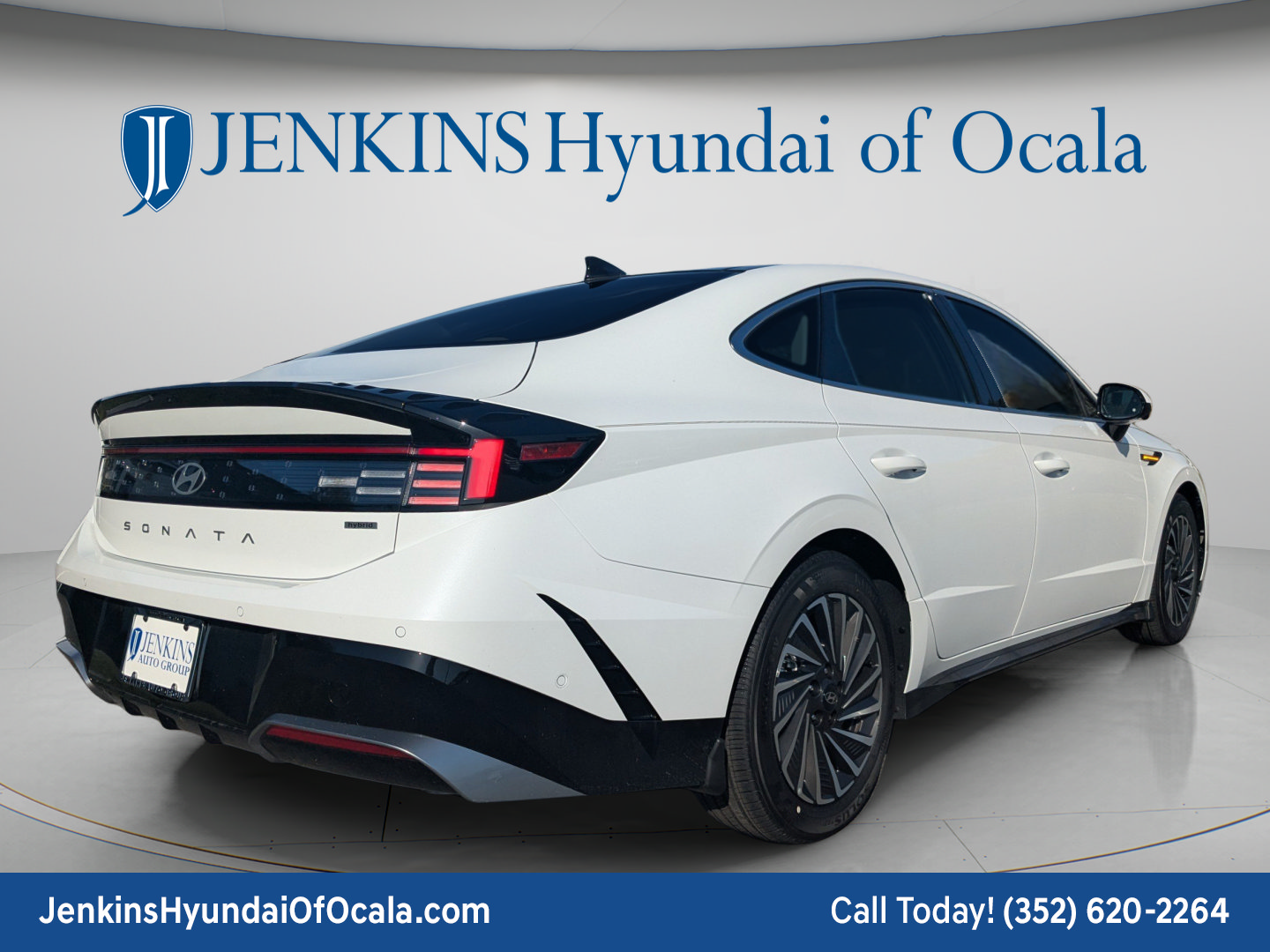 New 2026 Hyundai Sonata Limited FWD image 3
