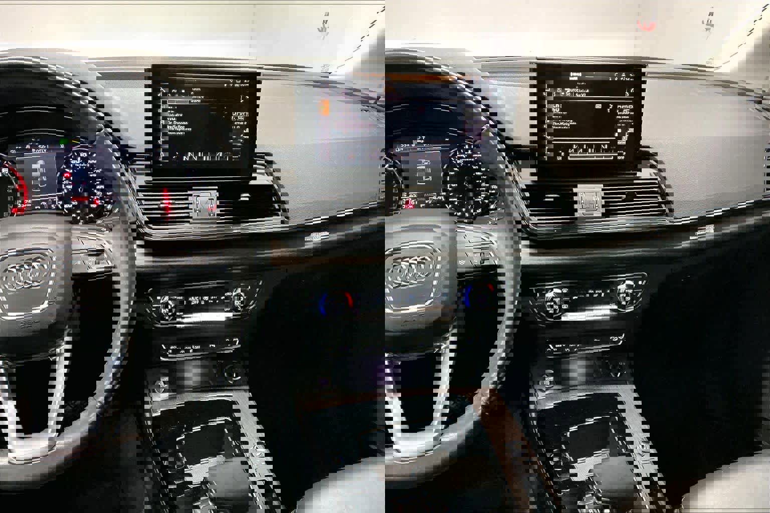 Used 2023 Audi Q5 2.0T Premium w/ Convenience Package image 9