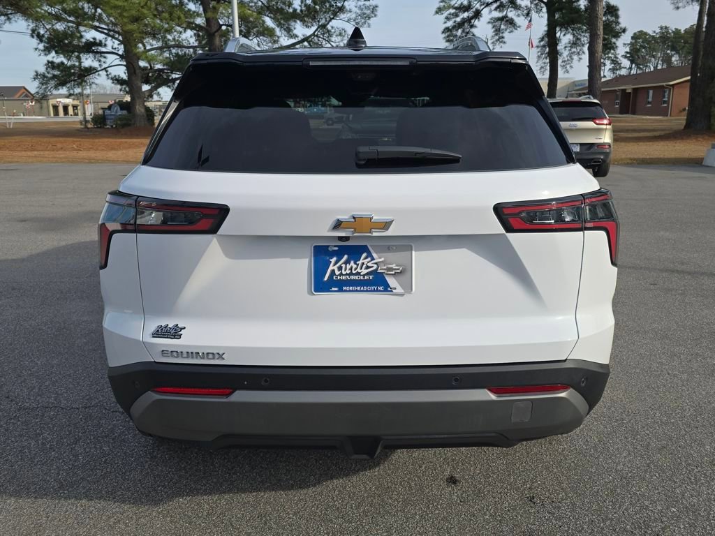 Used 2026 Chevrolet Equinox LT w/ Convenience Package II image 4