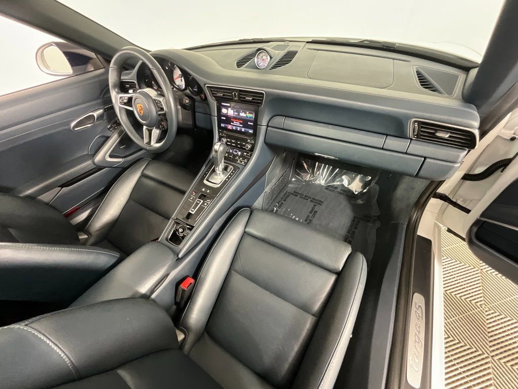 Used 2018 Porsche 911 Targa 4 GTS image 13