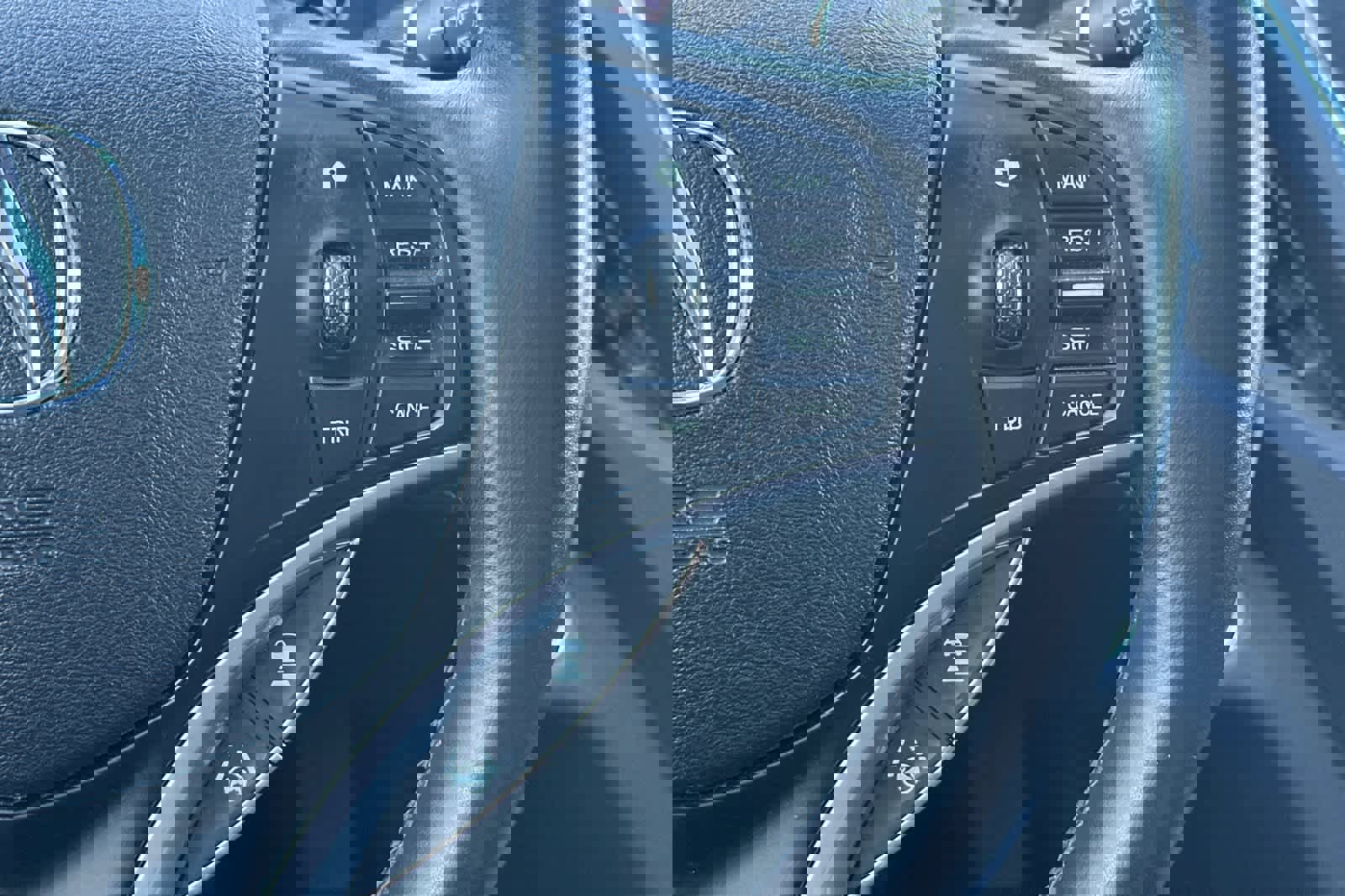 Used 2019 Acura MDX SH-AWD w/ Advance Package image 29