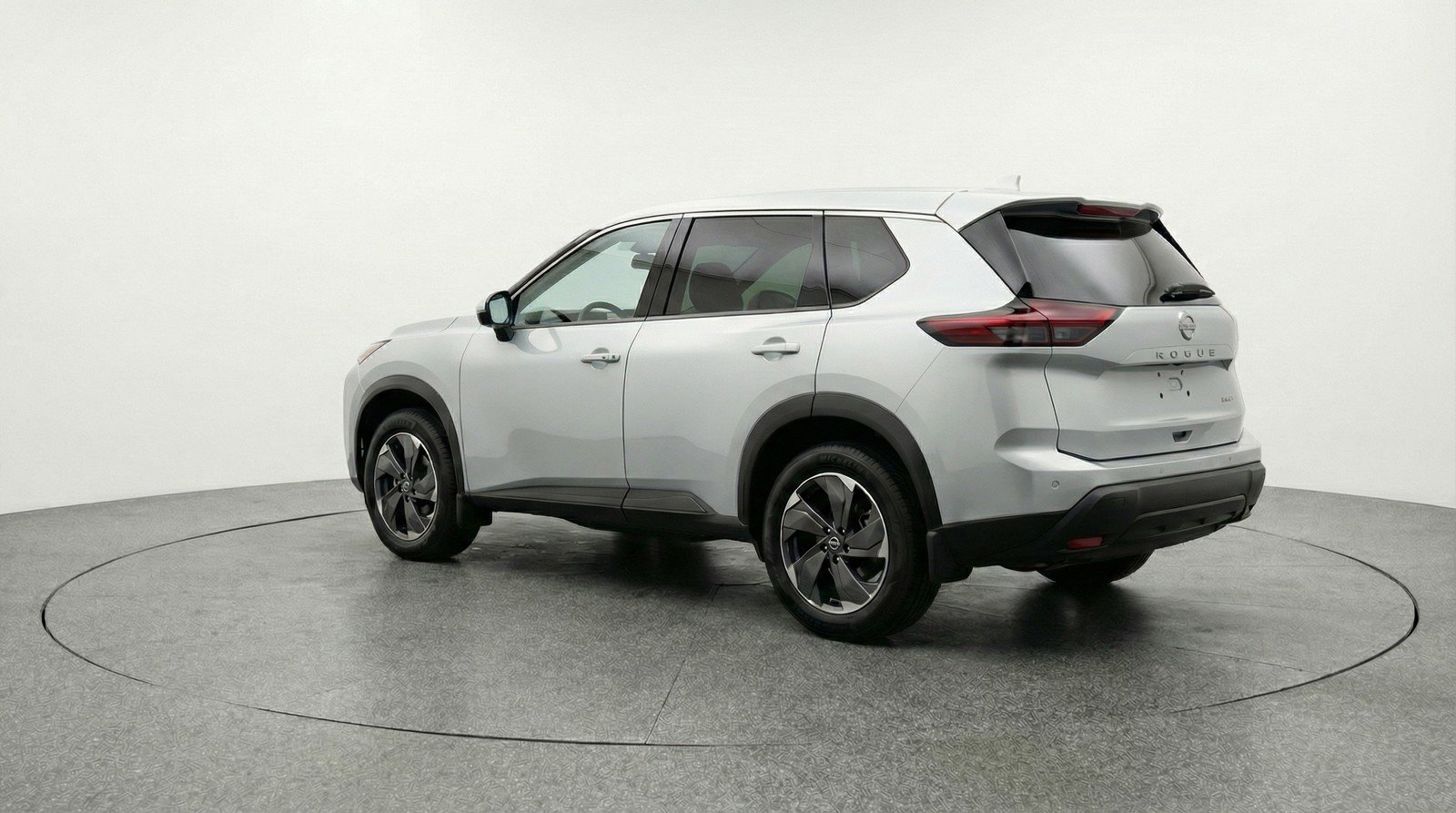 Used 2025 Nissan Rogue SV AWD/4WD image 5