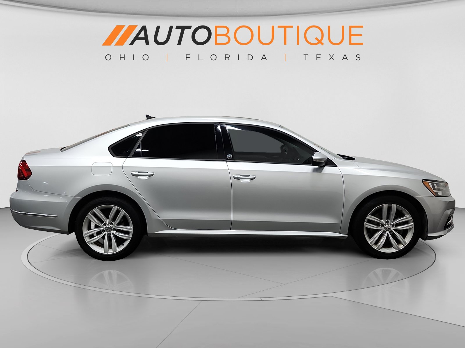 Used 2019 Volkswagen Passat 2.0T Wolfsburg w/ Wheels & Sunroof Package FWD image 6