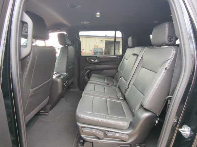 Used 2024 Chevrolet Suburban LT AWD/4WD image 15