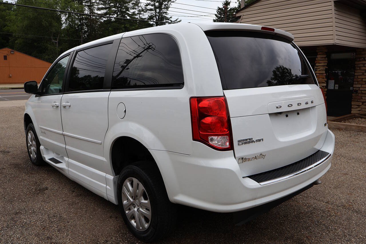 Used 2017 Dodge Grand Caravan SE w/ Power Window Group FWD image 12