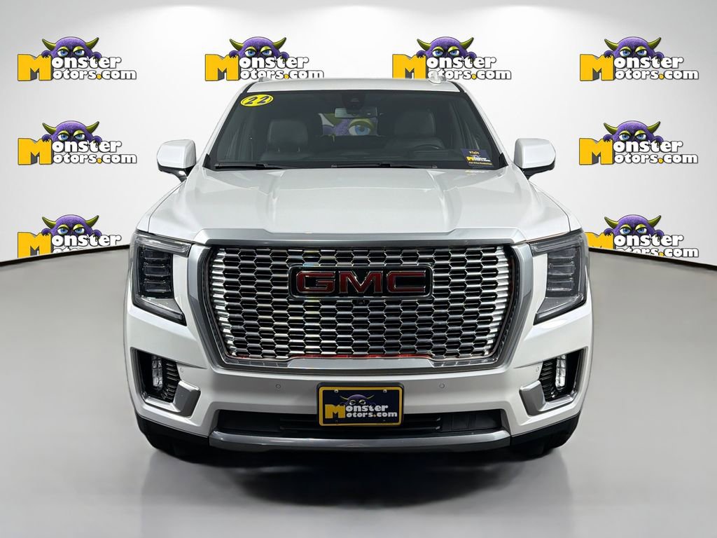 Used 2022 GMC Yukon Denali Sport Utility 4D AWD/4WD image 2