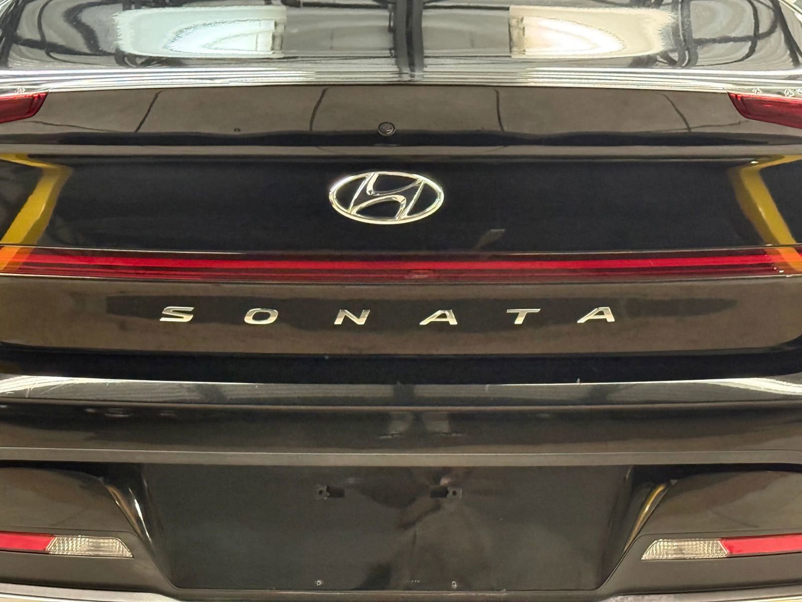 Used 2022 Hyundai Sonata SE w/ Cargo Package image 11