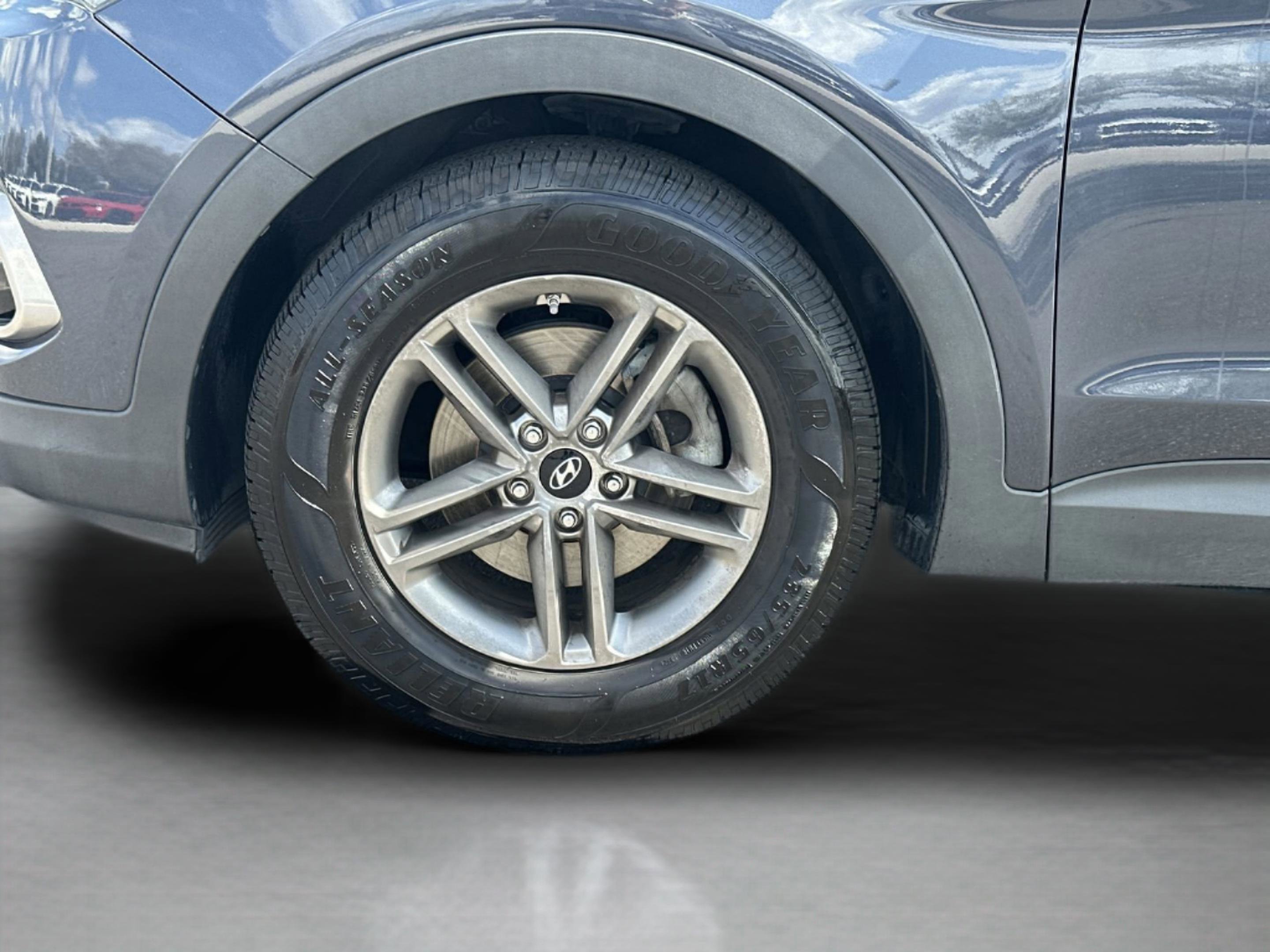 Used 2017 Hyundai Santa Fe Sport image 15