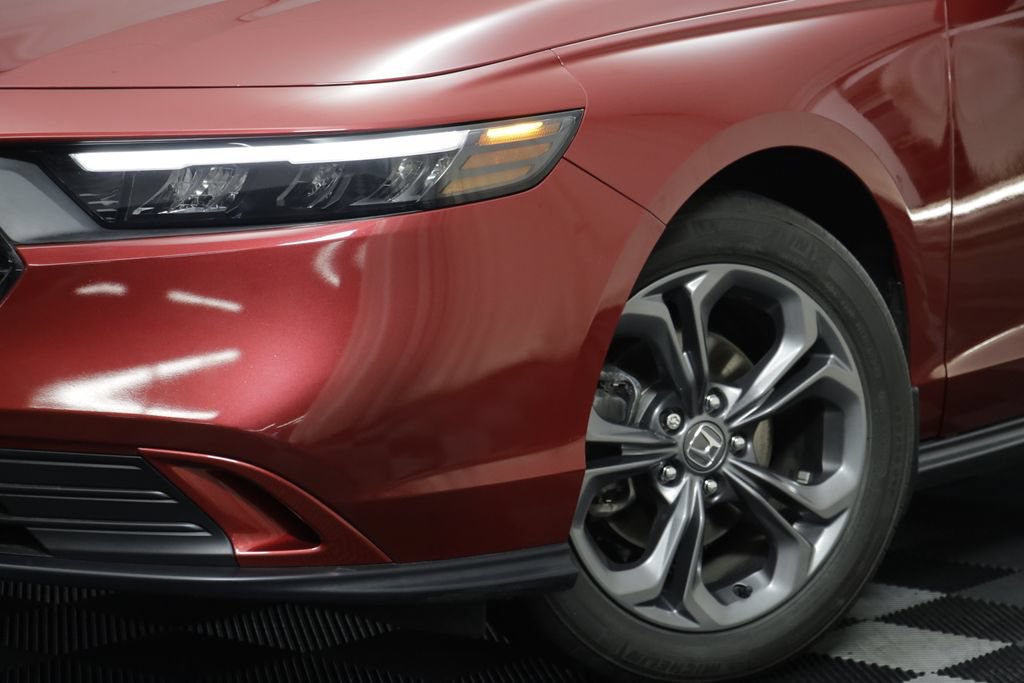 Used 2023 Honda Accord EX image 3