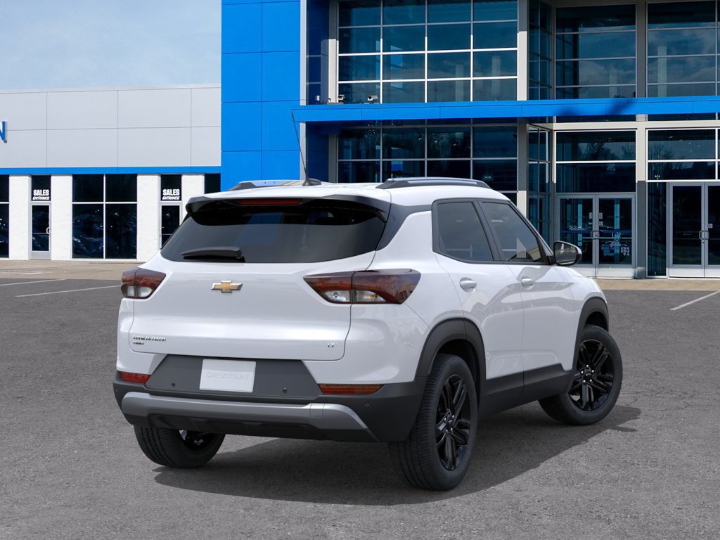 New 2026 Chevrolet TrailBlazer LT w/ Midnight Edition AWD/4WD image 4