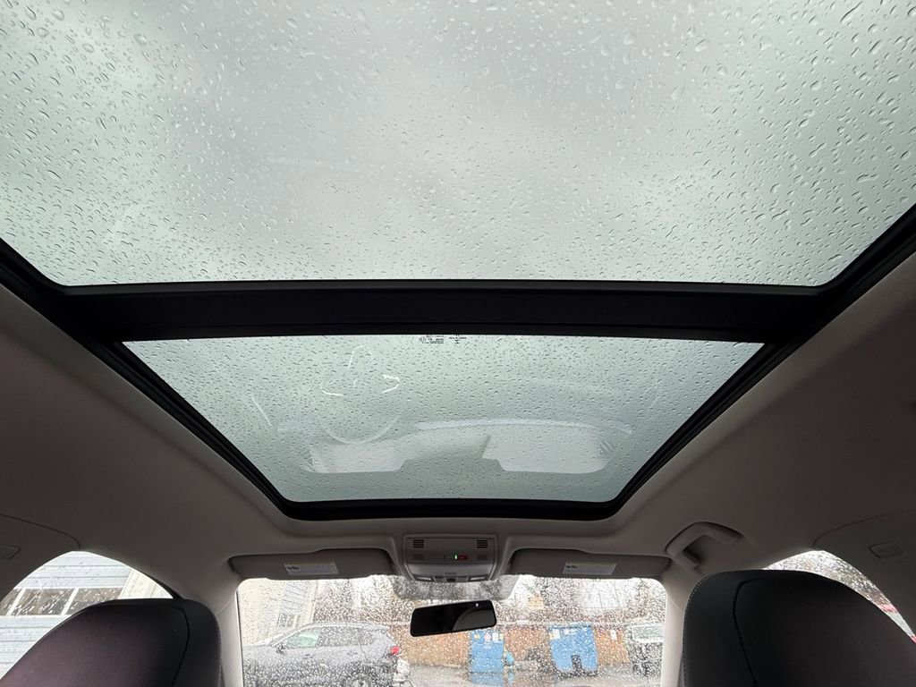 Used 2022 Volkswagen Taos SE image 23